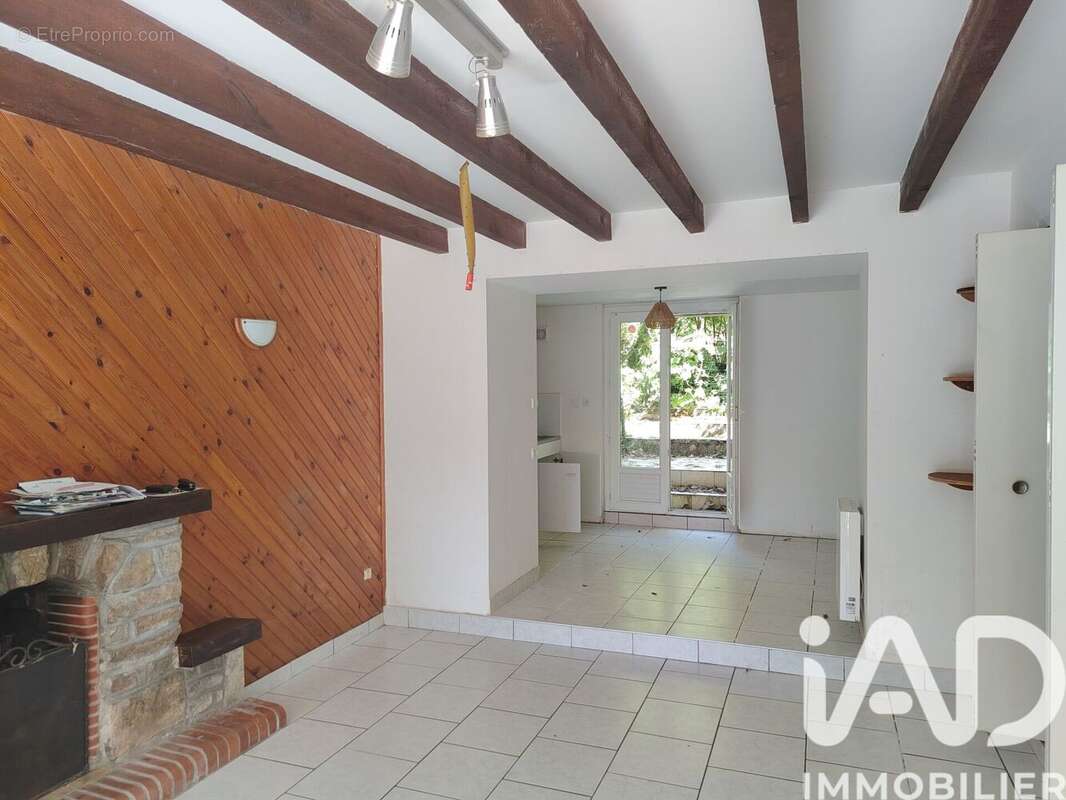 Maison 58 m² à Motreff  - photo 2