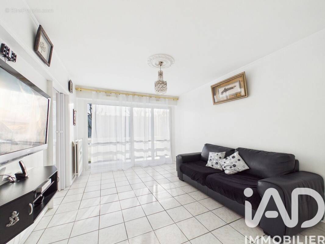 Photo 1 - Appartement à EVRY