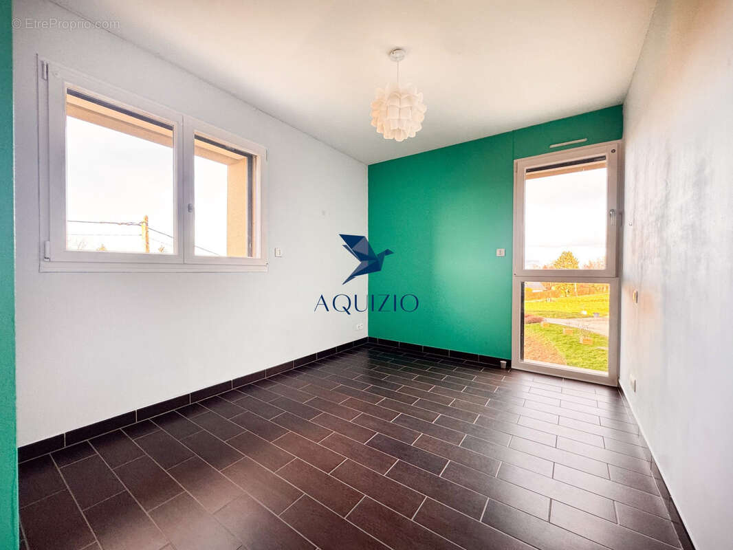 Appartement à LA ROCHE-SUR-FORON