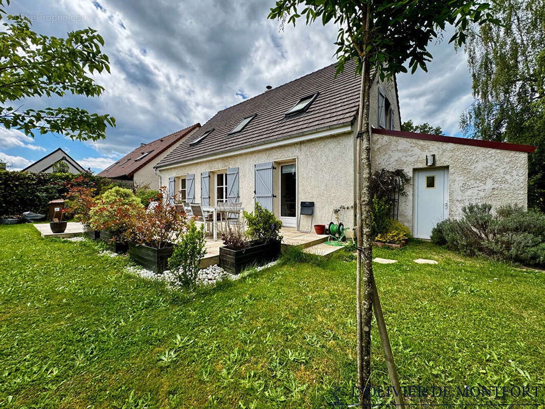 Maison à MONTFORT-L'AMAURY