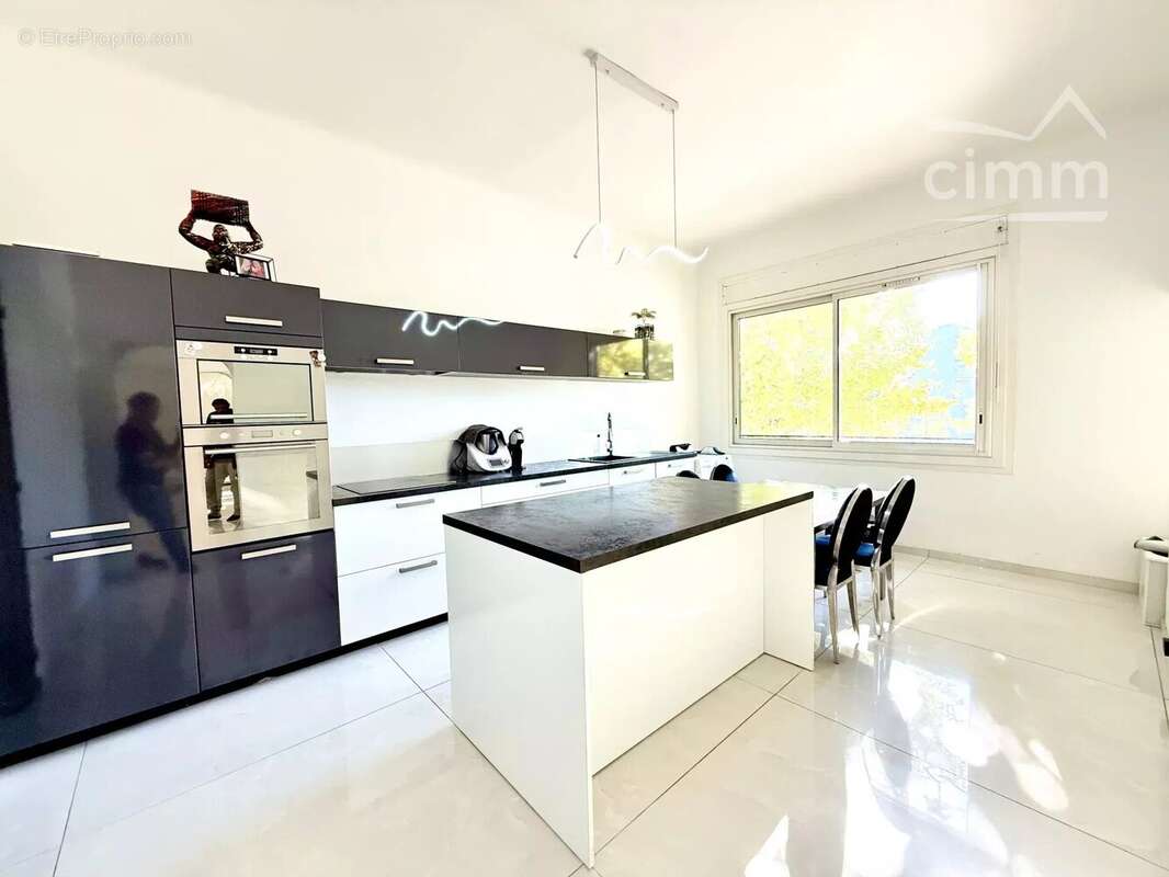 Maison à PORT-SAINT-LOUIS-DU-RHONE