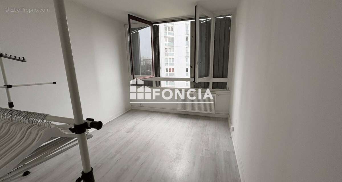 Appartement à AUBERVILLIERS