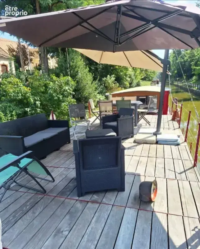 21200 BEAUNE - Péniche 4 pièce(s) 100 m2 + terrasse 30 M² - photo 5
