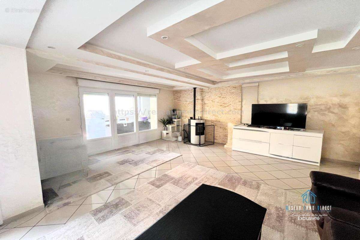 Maison à SAINT-JEAN-DE-MOIRANS