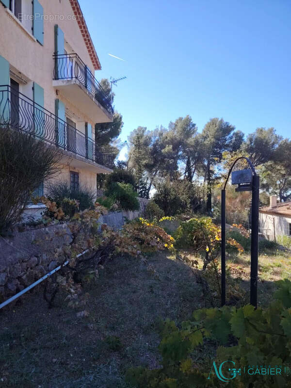 Maison à CARQUEIRANNE