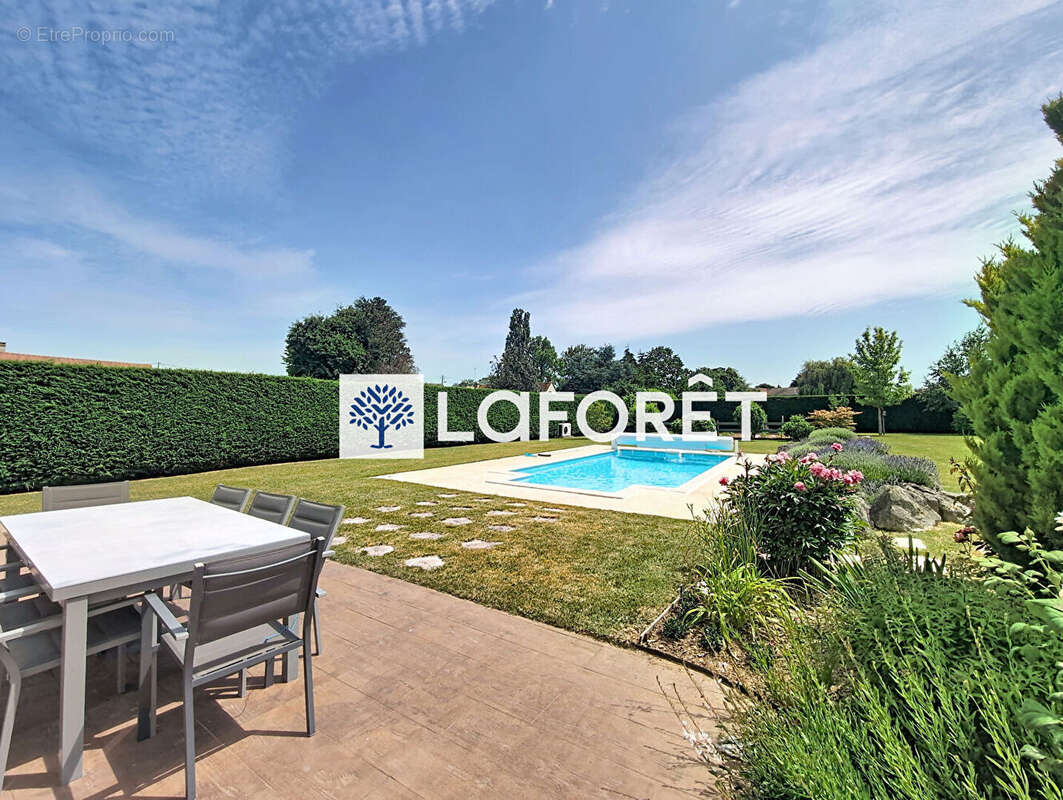 Maison avec piscine proche JOUY-LE-CHÂTEL - photo 16