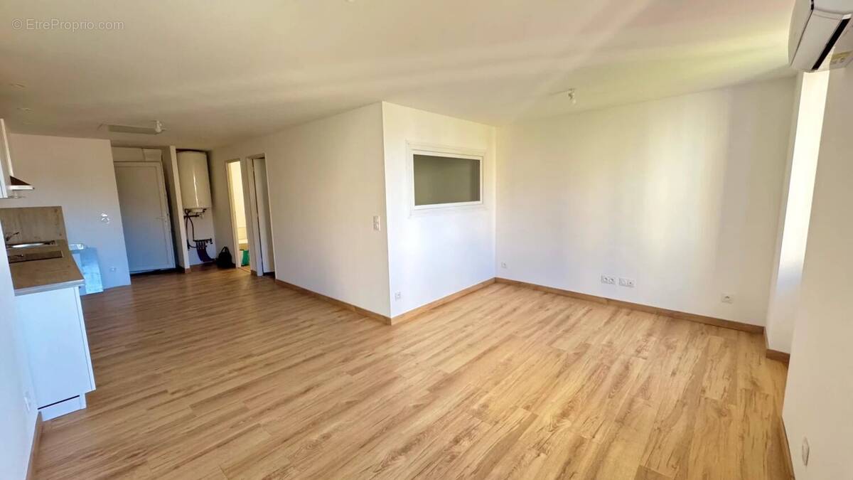 Appartement à CARNOULES