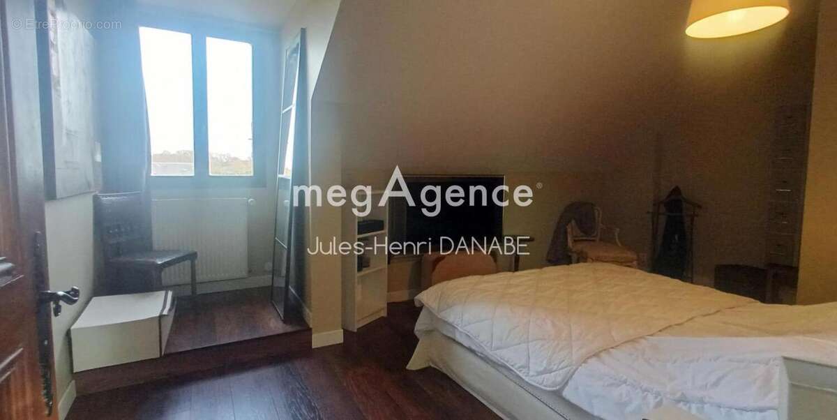 Maison à FERRIERES-EN-GATINAIS