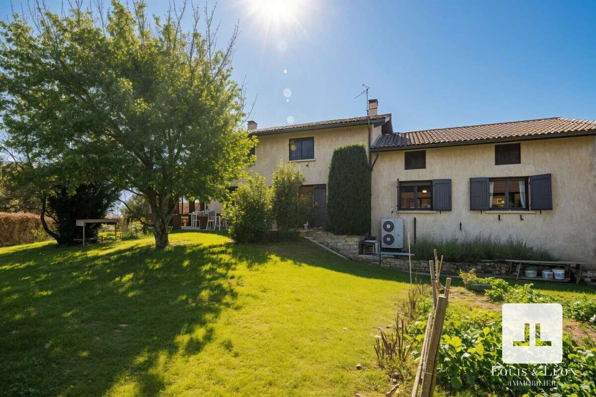 Maison à SAINT-MARTIN-DU-MONT