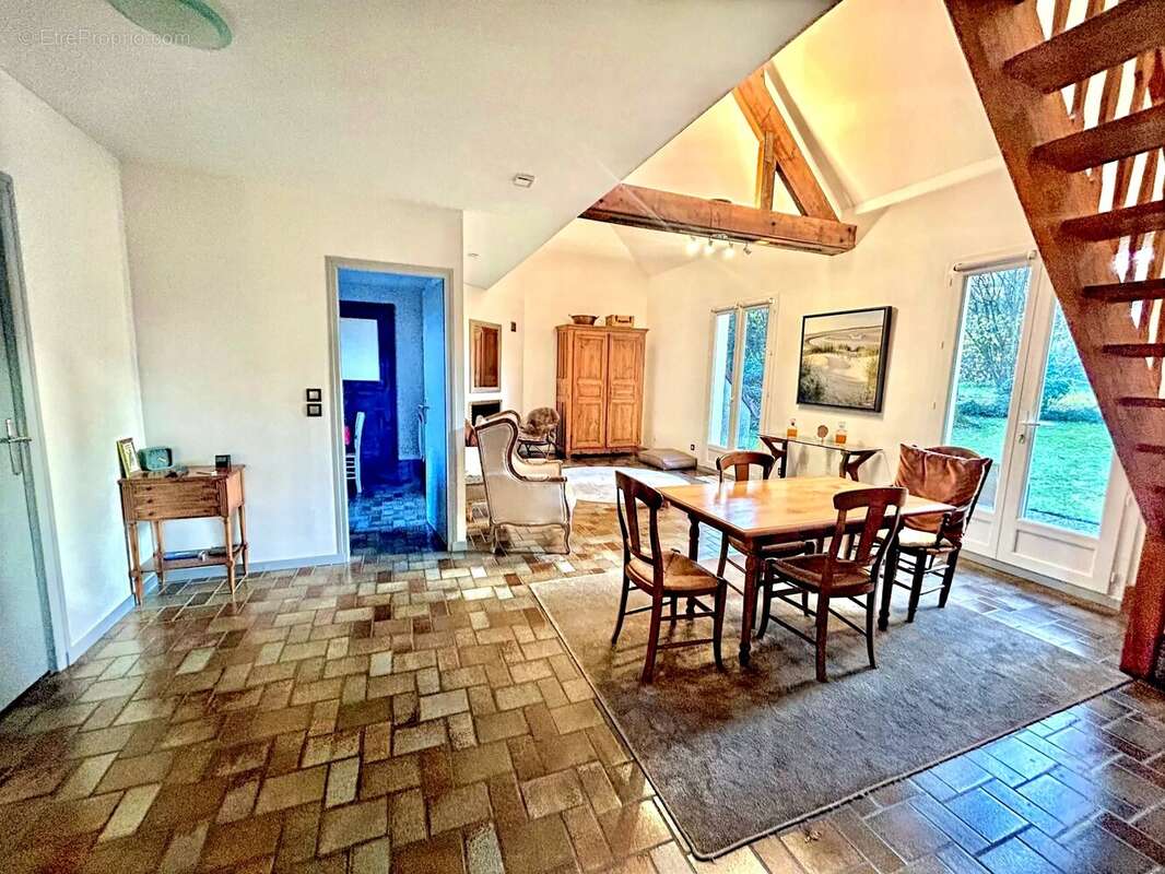 Maison à CAGNY