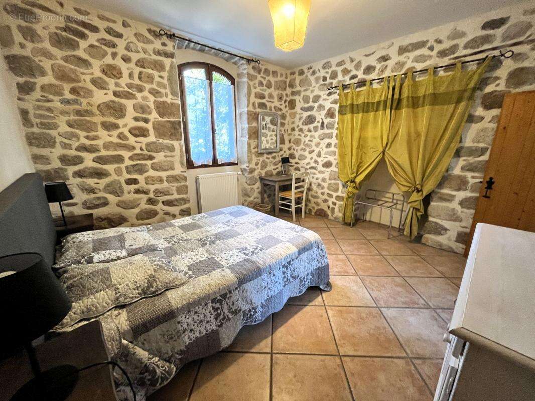 Maison à LARGENTIERE