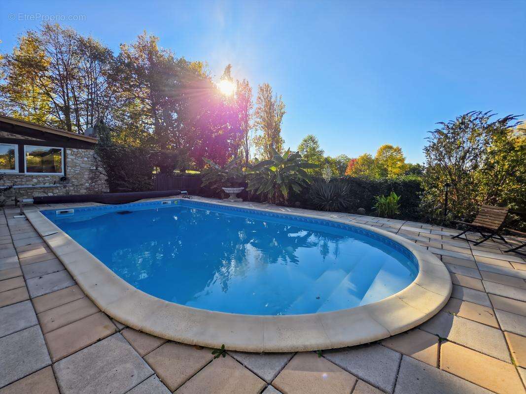 Maison à ROUFFIGNAC-DE-SIGOULES