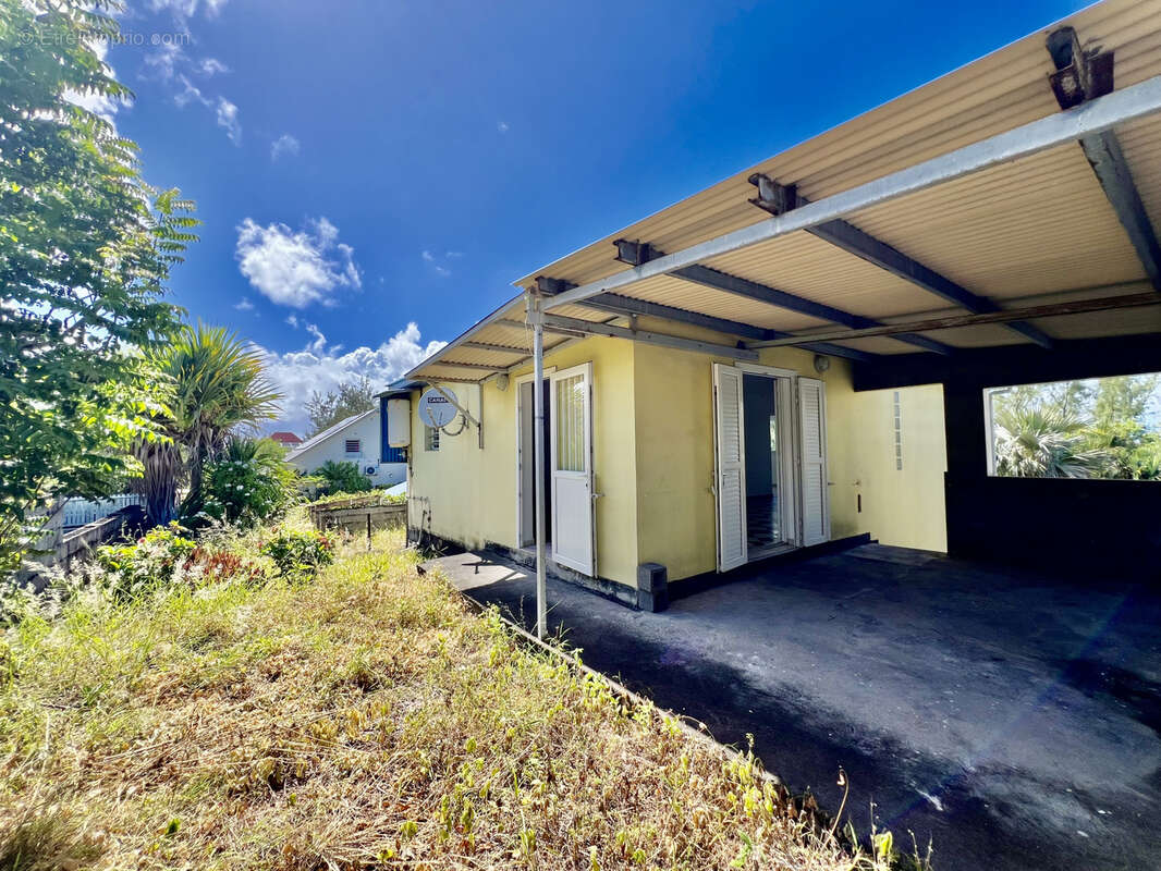 Maison à SAINT-PHILIPPE