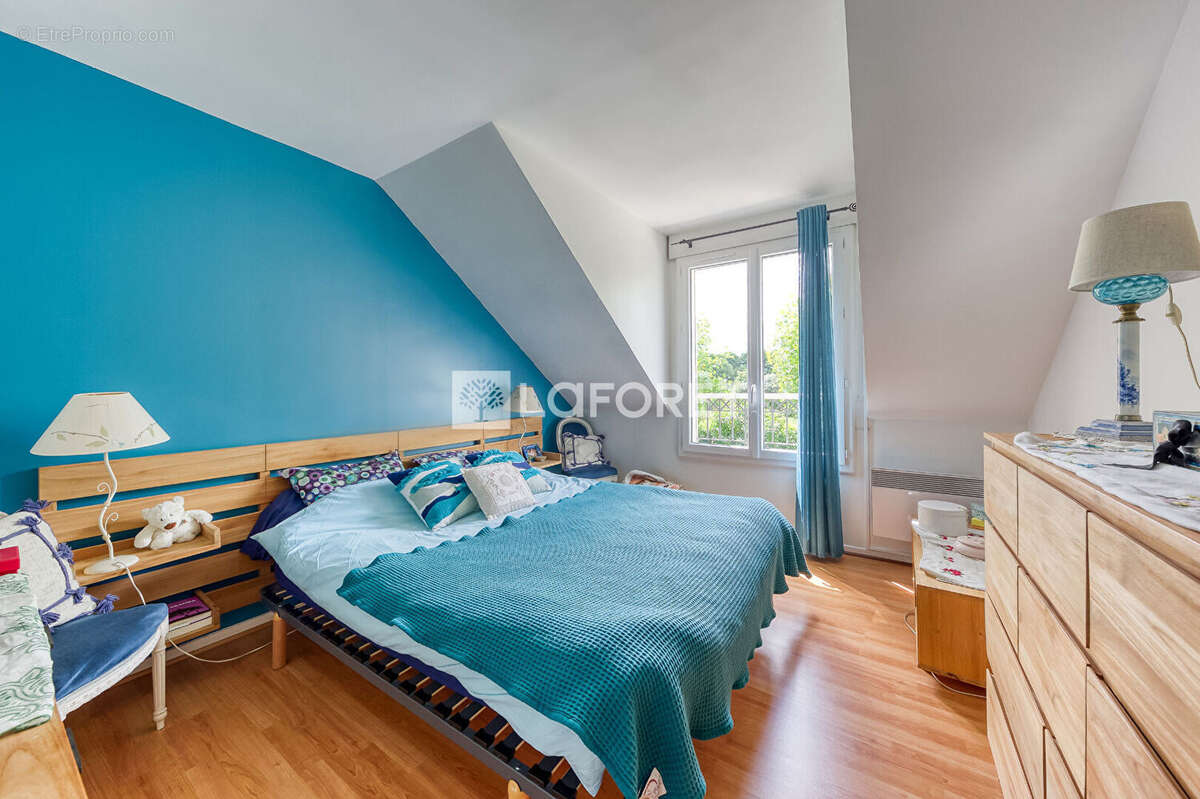 Maison à OZOIR-LA-FERRIERE