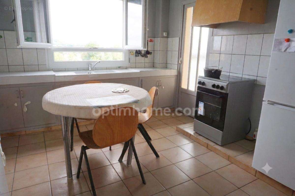 Appartement 3 pièces avec grand balcon et cave à NAVENNE - photo 15