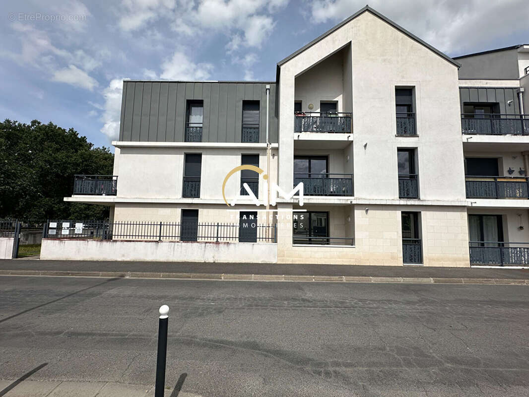Appartement à BALLAN-MIRE