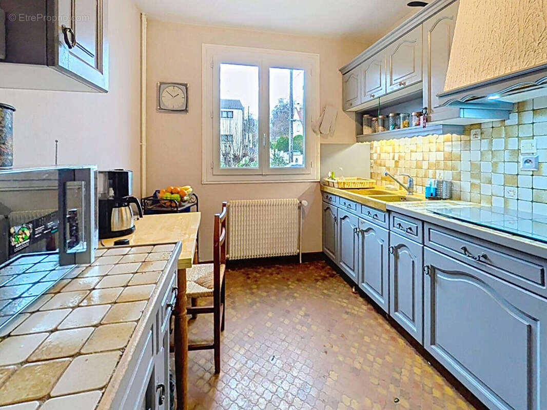 Maison à VILLEBON-SUR-YVETTE