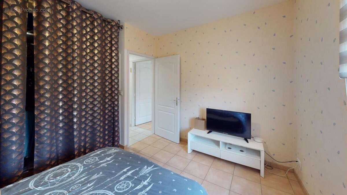 Photo 8 - Maison à AZAY-LE-BRULE