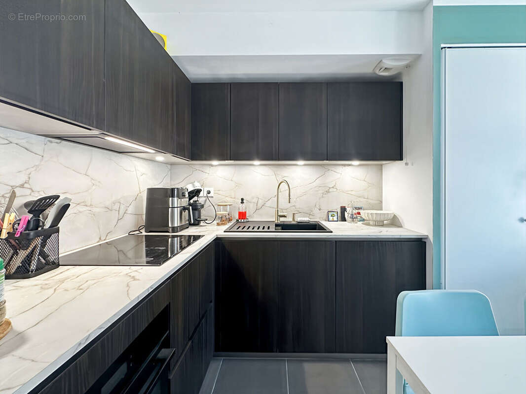 Appartement à ENSUES-LA-REDONNE