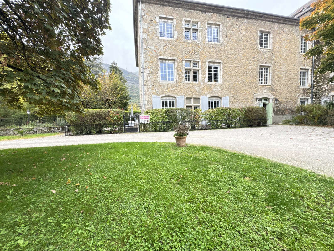 Appartement à VARCES-ALLIERES-ET-RISSET