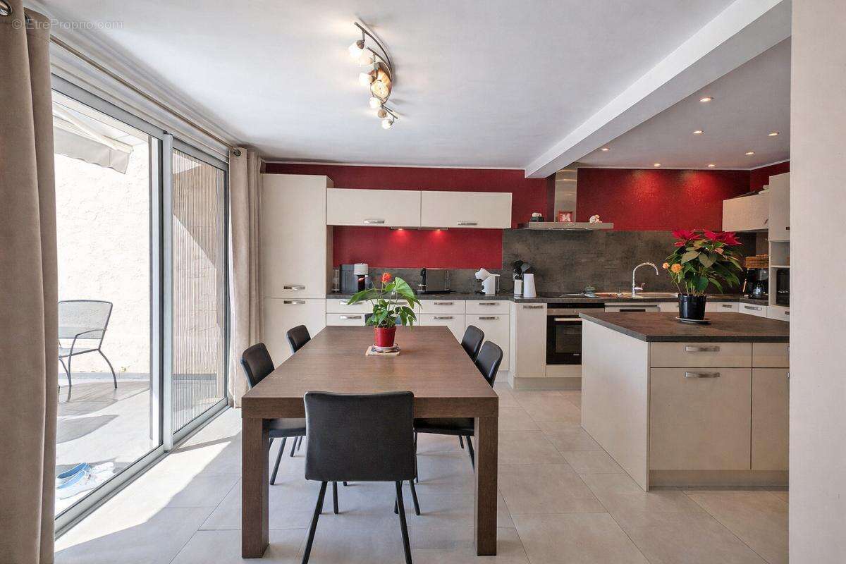 Villa familiale avec jardin paysager - photo 6