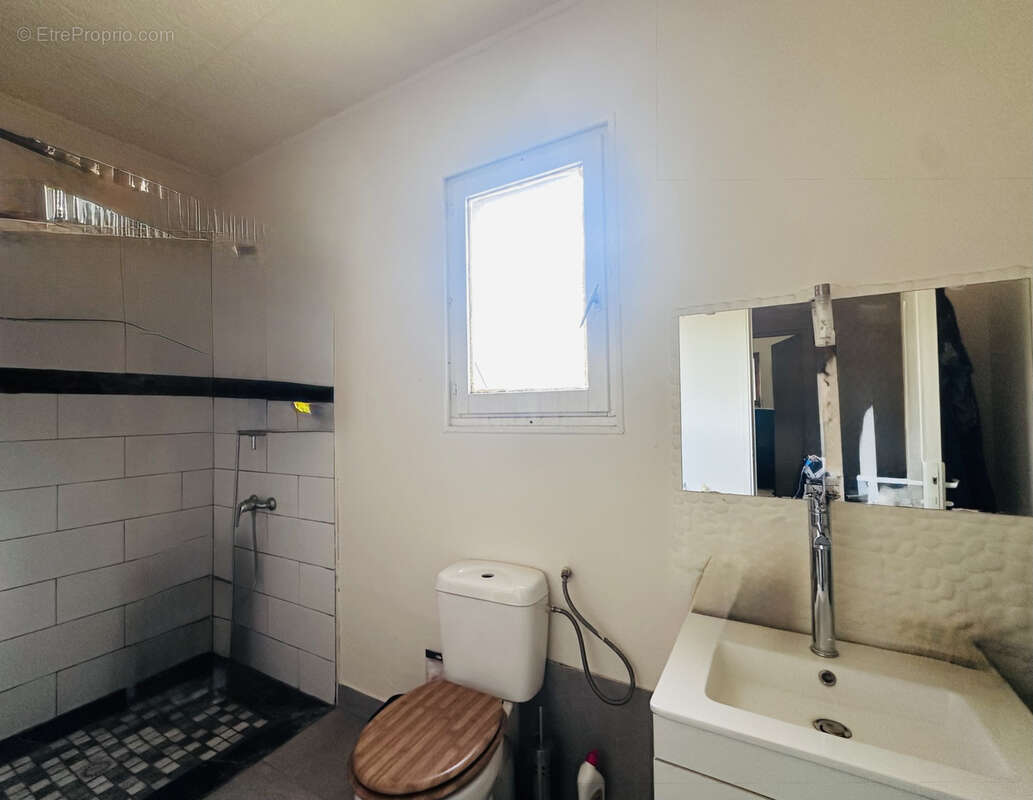Grande maison T5  au calme avec vue sur la vallée - photo 13