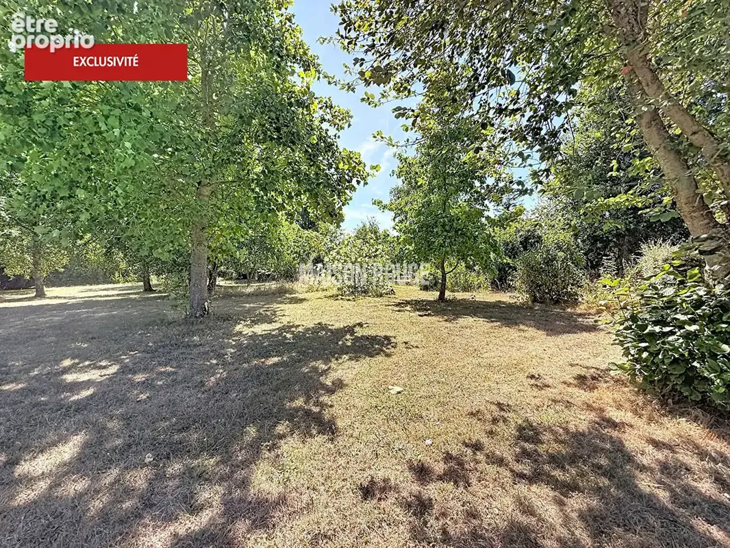 PLEDRAN - Longère en pierre de caractère sur près de 4 000 m² de terrain constructible - photo 2