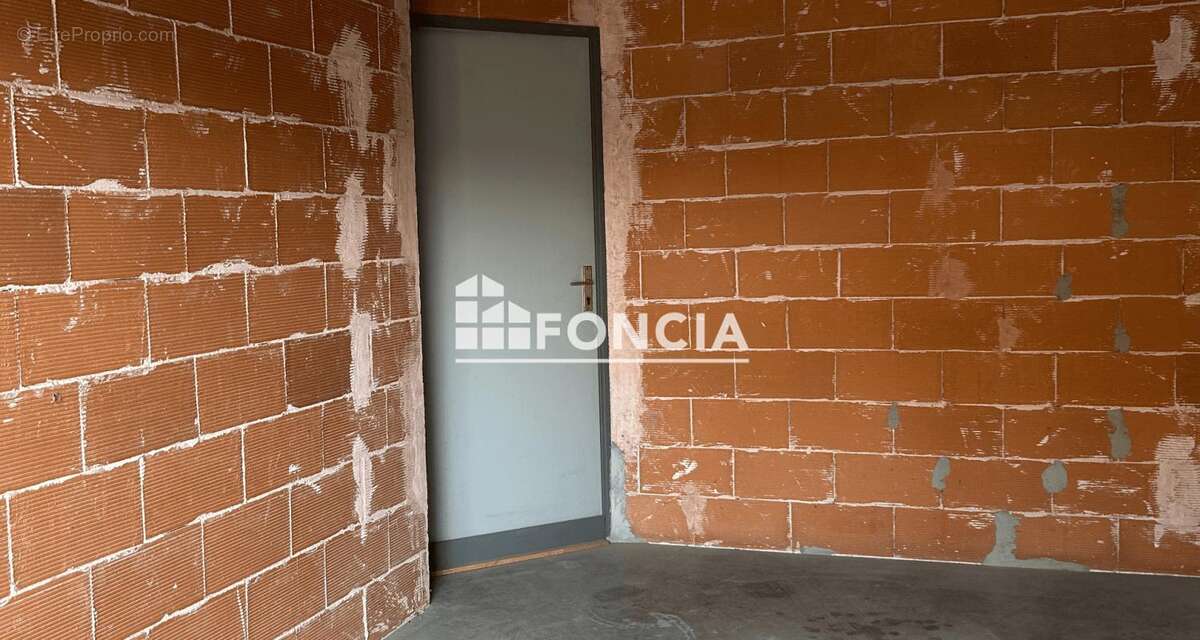 Garage dans une résidence sécurisée à Narbonne - photo 2