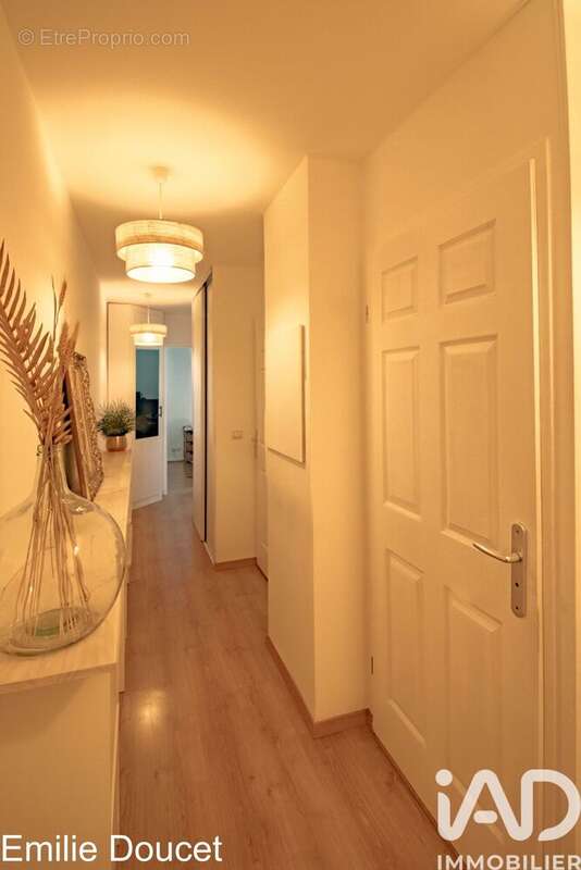 Photo 8 - Appartement à ELANCOURT