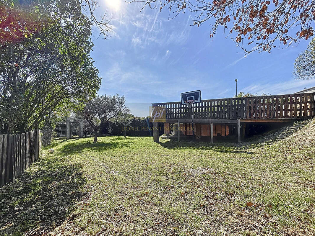 Terrain à CARPENTRAS