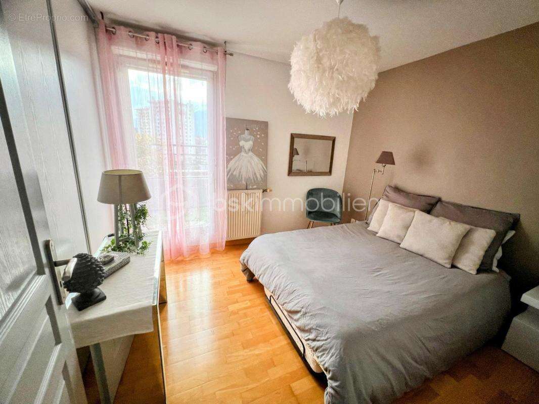 Appartement à ECHIROLLES