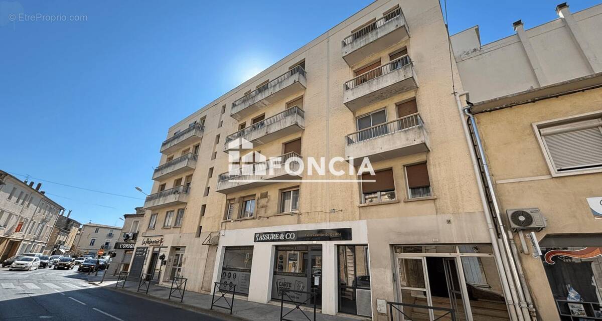 Appartement à LUNEL