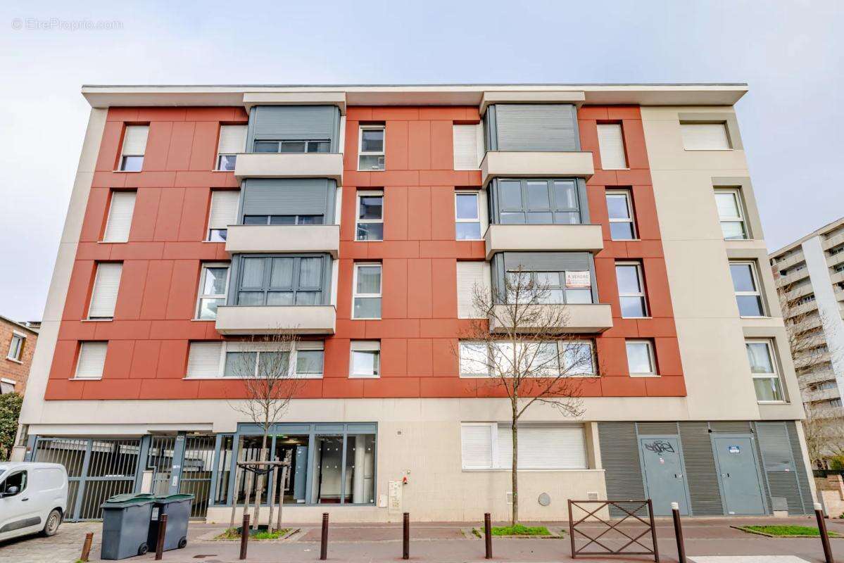 Appartement à GENNEVILLIERS