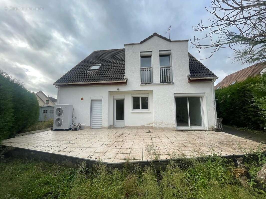 Maison 110 m² à Oissel  - photo 8