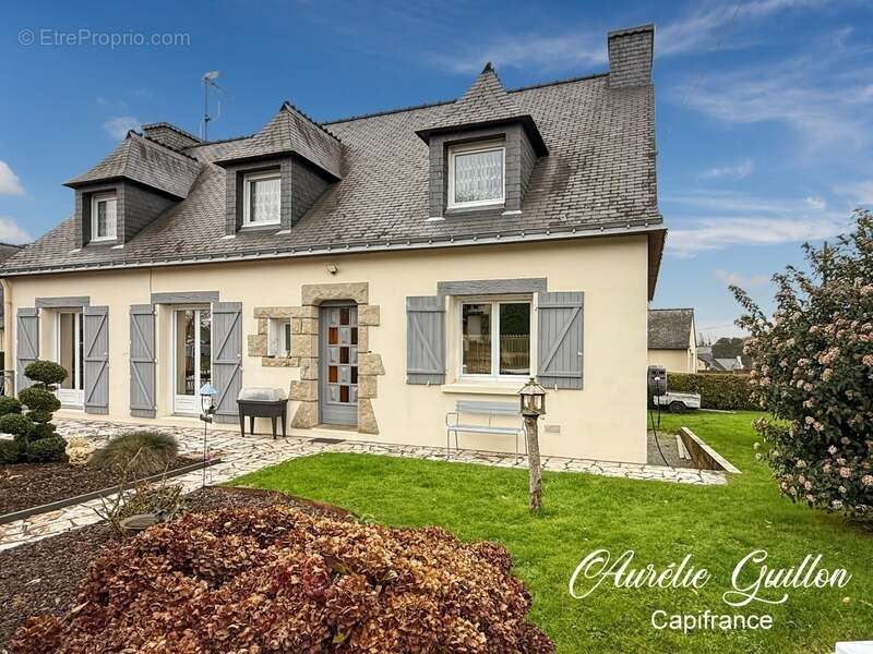 Maison à LE ROC-SAINT-ANDRE