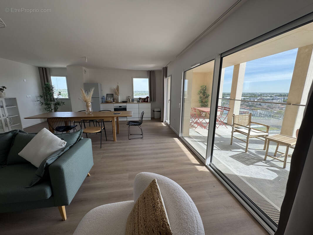 Appartement à BORDEAUX