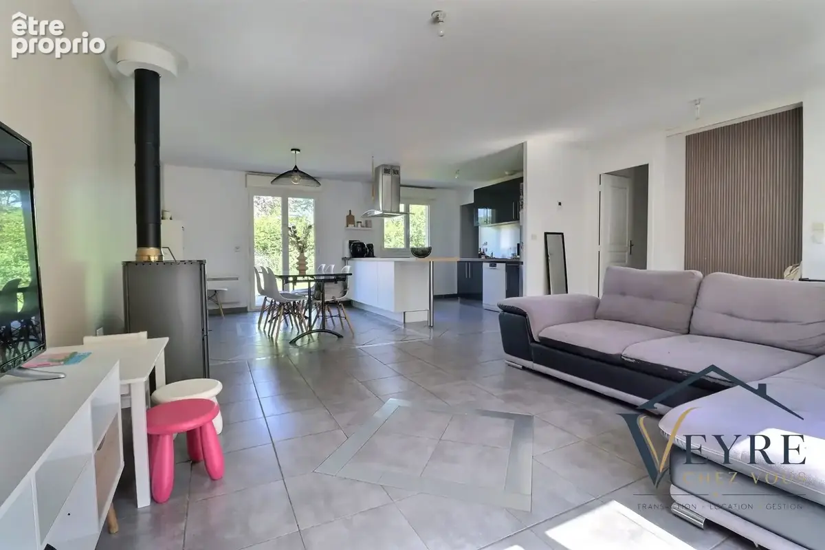 Maison 5 pièces 103 m² à vendre à Bongheat (63160) - photo 4