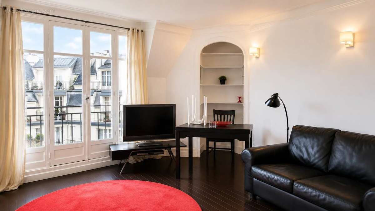 Paris 16e – Trocadéro – Studio de 44 m2 - photo 3