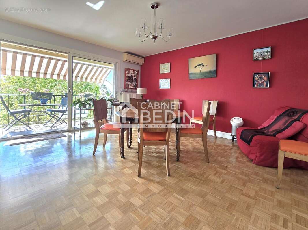 Appartement à BORDEAUX