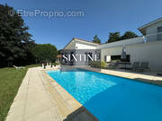 Maison à AUBERIVES-SUR-VAREZE