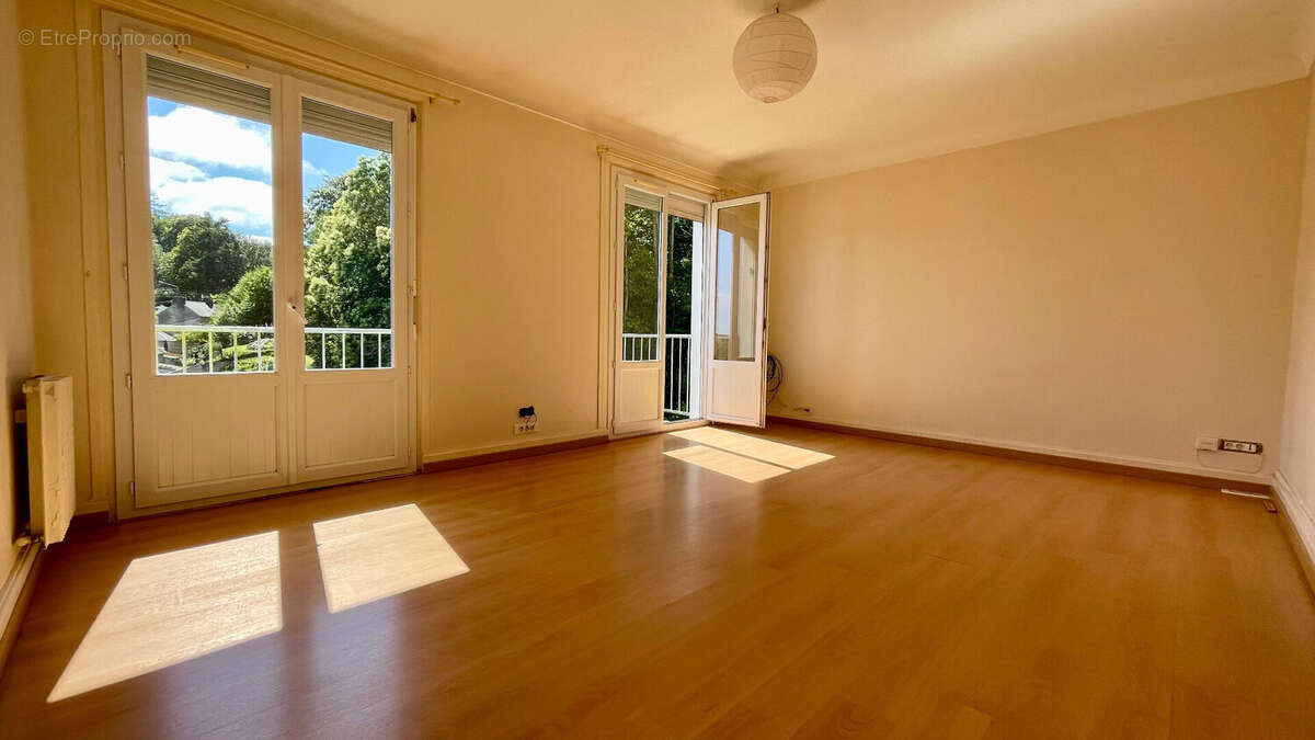 Appartement T4 à QUIMPER - photo 2