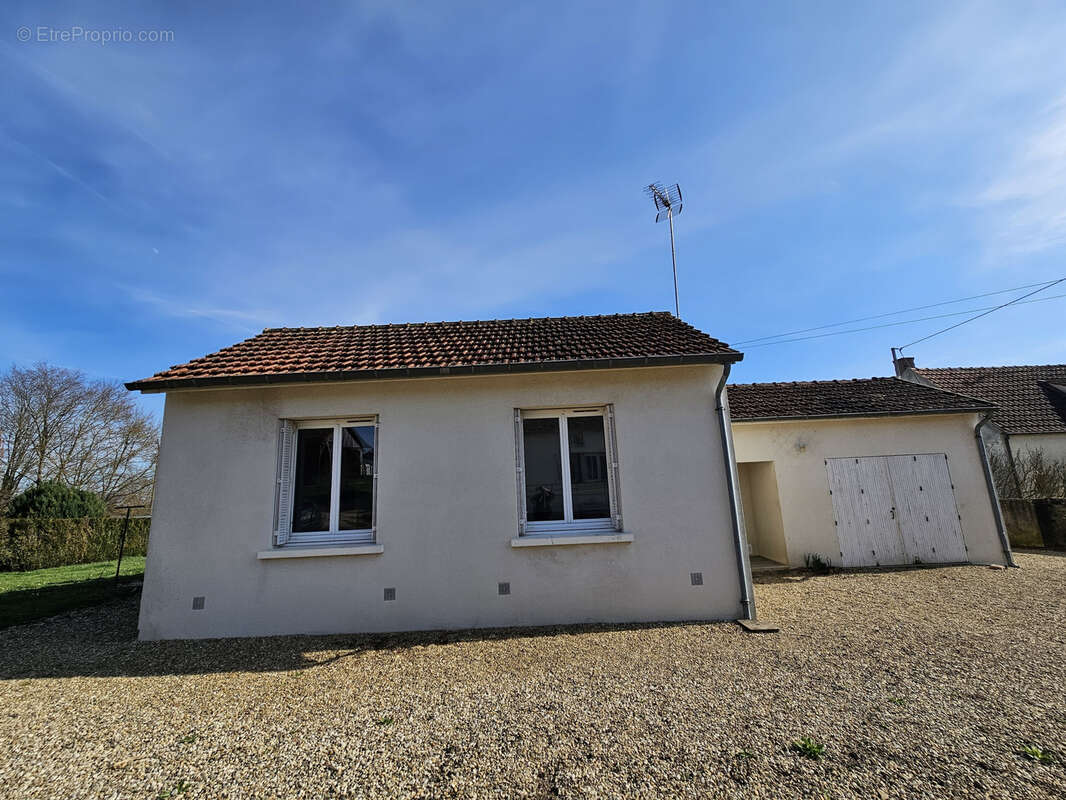Maison à BRAGNY-SUR-SAONE