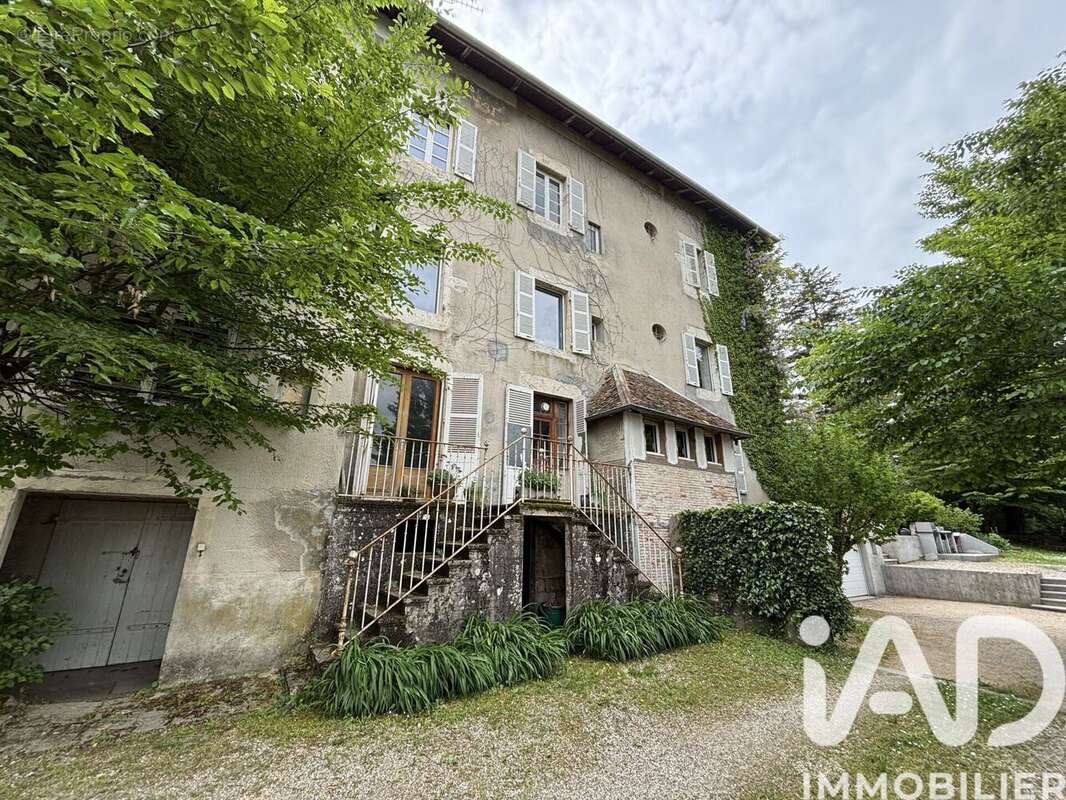 Photo 2 - Appartement à SAINT-GENIX-SUR-GUIERS