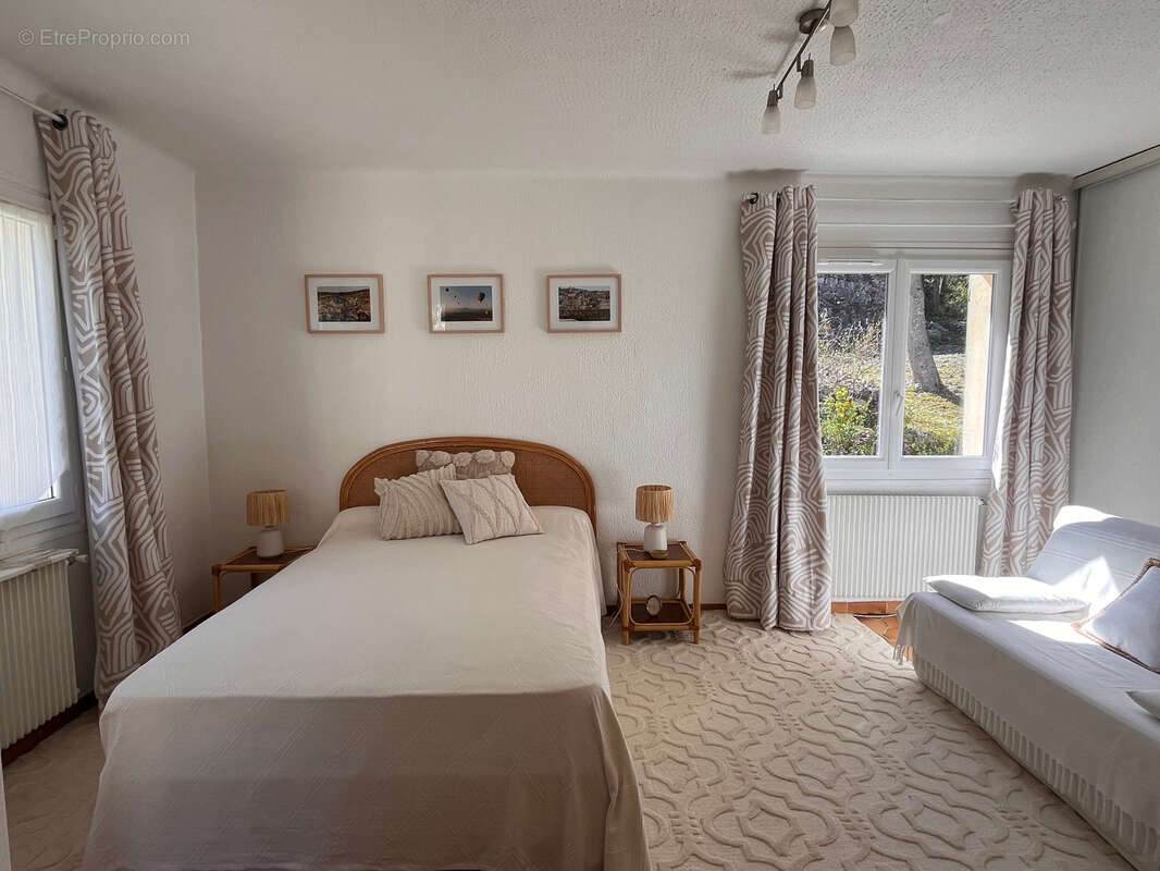 Maison à SAINT-VALLIER-DE-THIEY