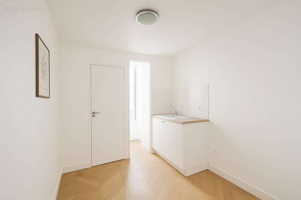 Appartement à PARIS-10E