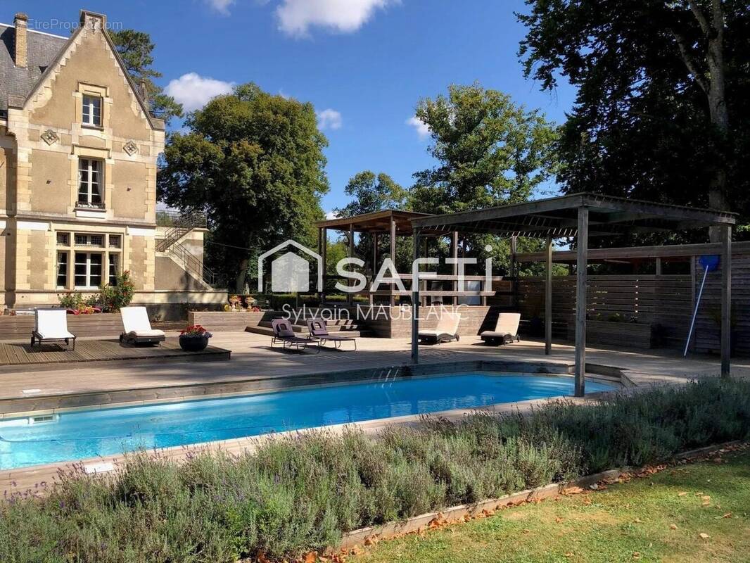 Photo 1 - Maison à CHARENTONNAY