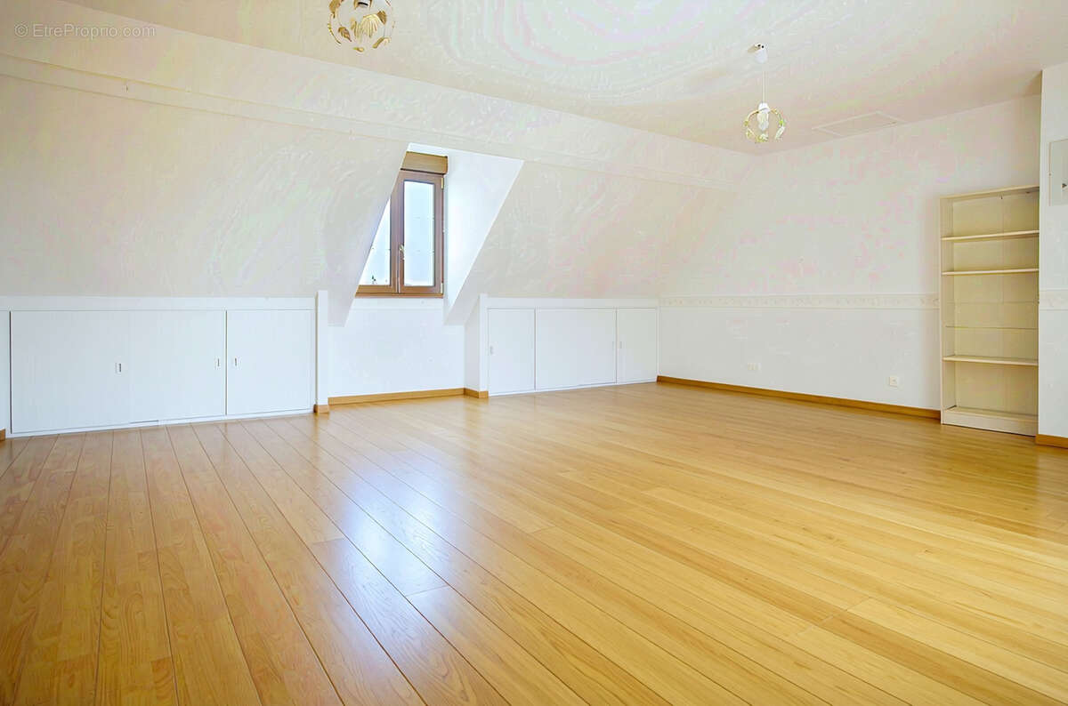 Maison à MANTES-LA-JOLIE