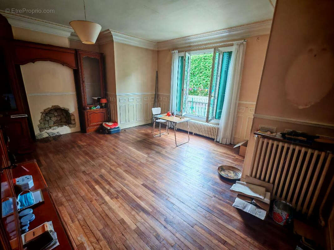 Maison à SARTROUVILLE