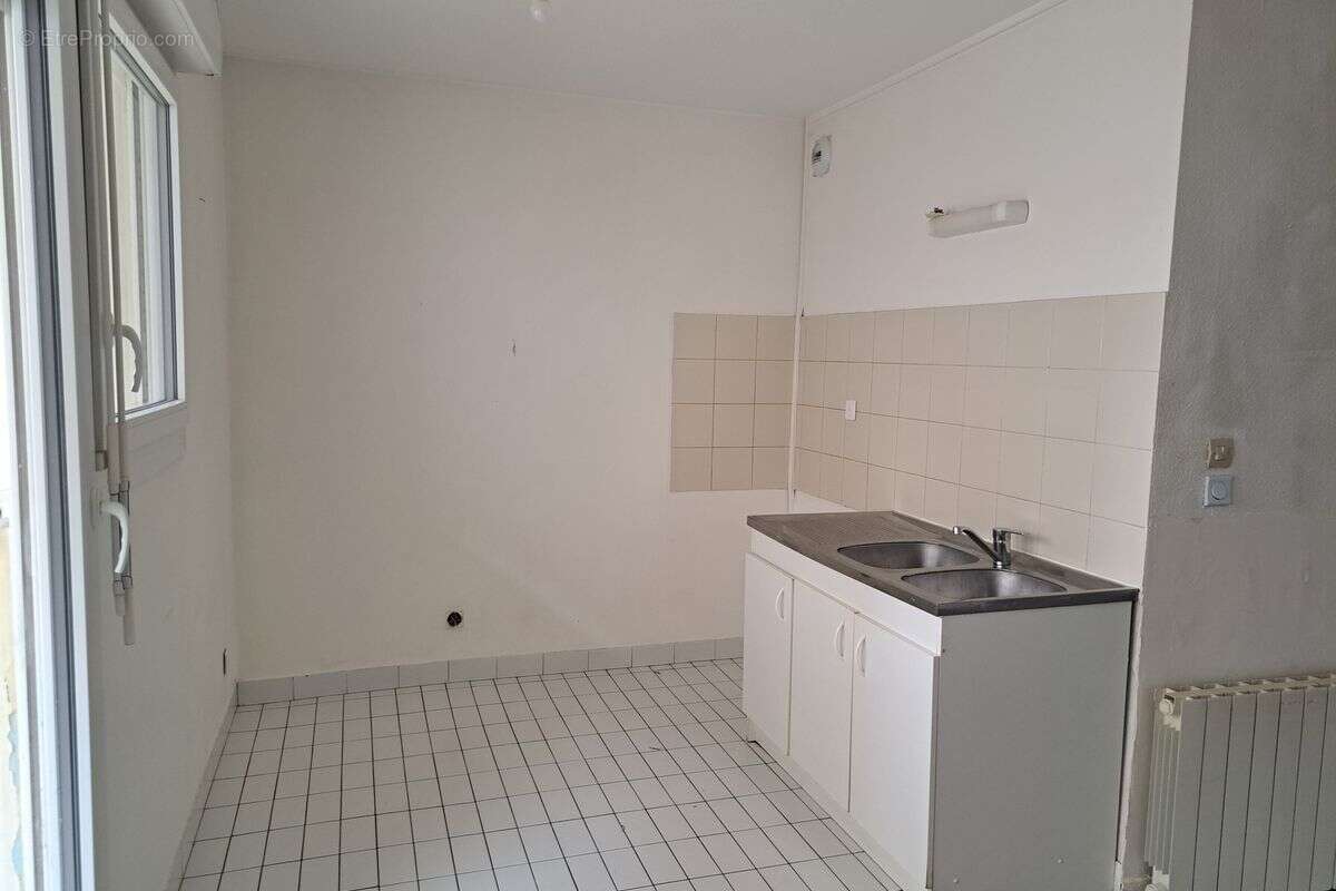 T1 de 33,2 m² à Vaulx-en-Velin au prix de vente de 73 000 € - photo 3