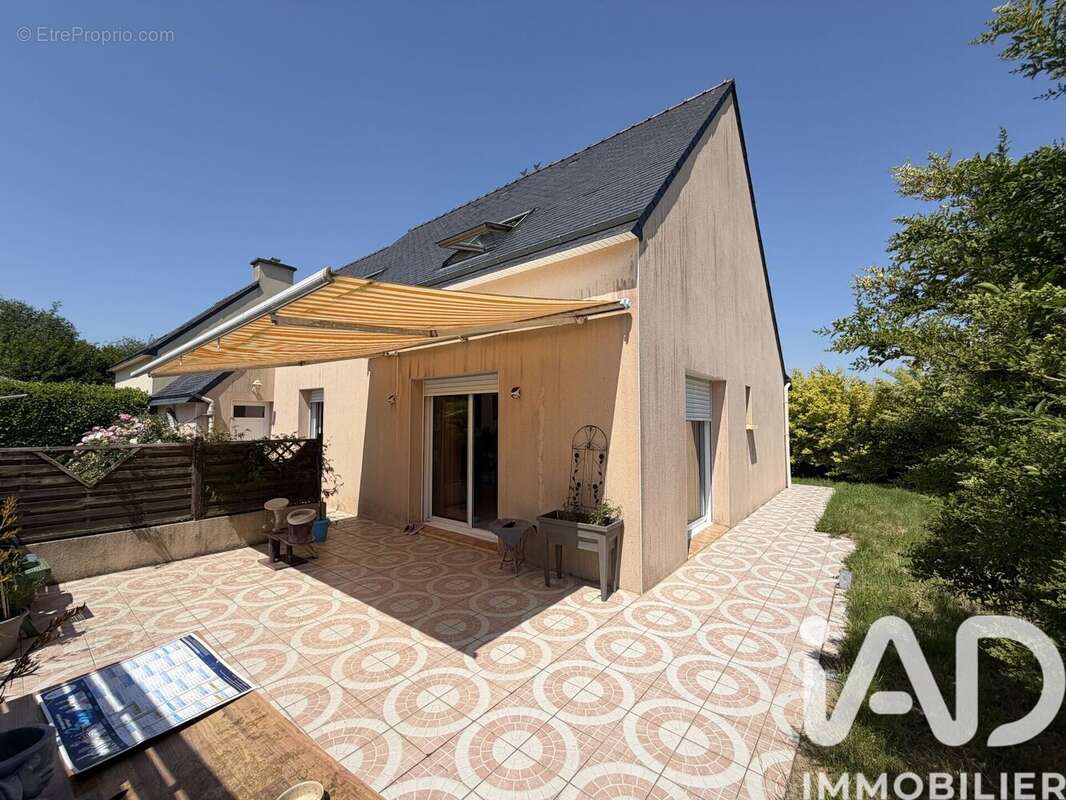 Photo 2 - Maison à LANDIVISIAU